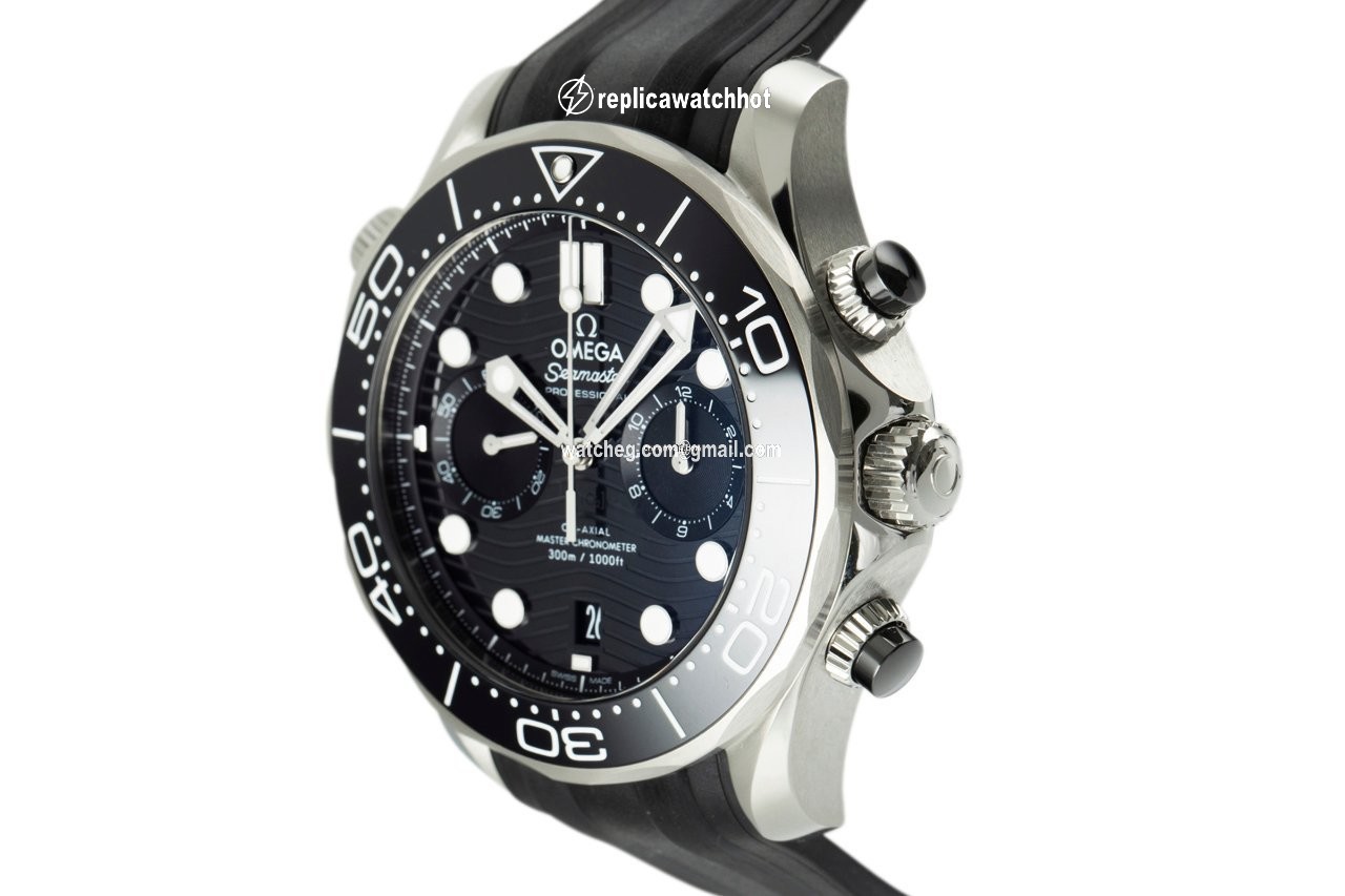 Omega Seamaster Diver 300 M Mens watch Unisex Automatic Steel 210.32.44.51.01.001 2