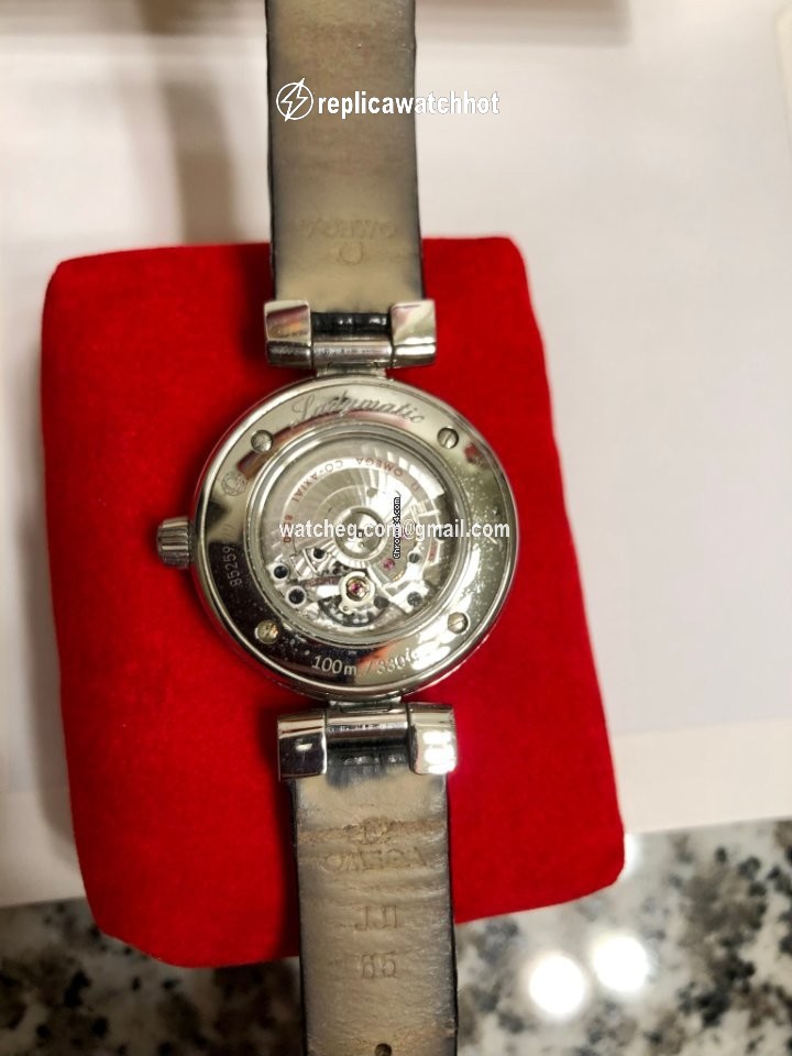 Omega De Ville Ladymatic Womens watch Automatic Steel 425.33.34.20.55.001 2