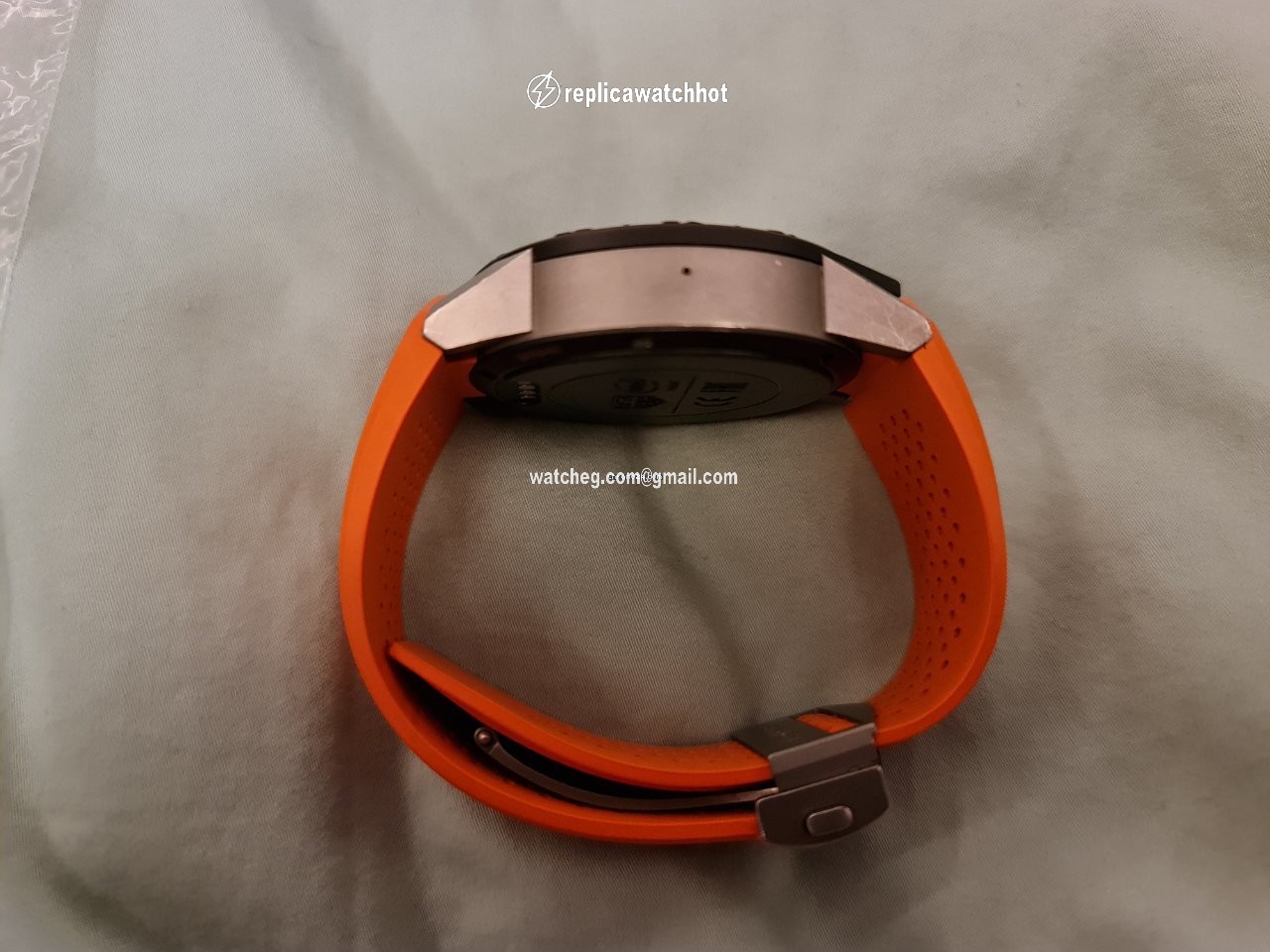 TAG Heuer Connected Titanium SAR8A80.FT6057 2