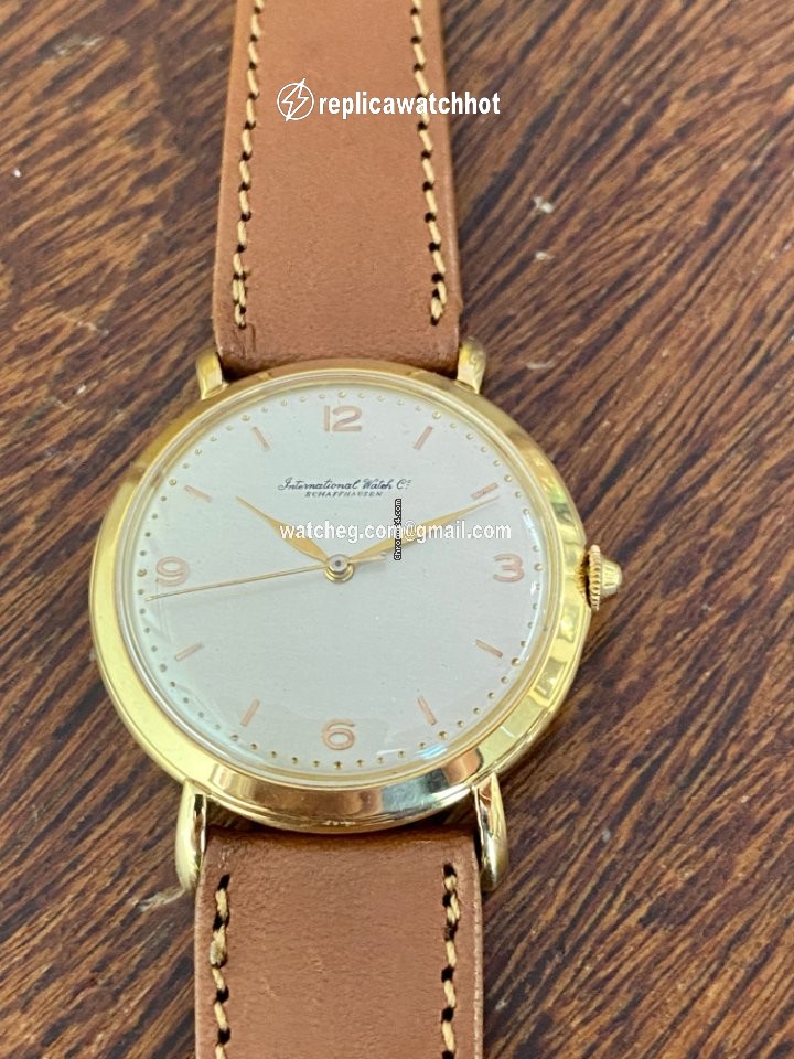 IWC Mens watch Unisex Manual winding Yellow gold 1241374 2