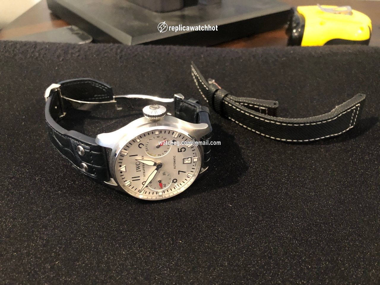IWC Big Pilot Mens watch Unisex Automatic Steel IW500432 2