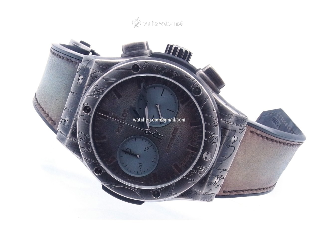 Hublot Classic Fusion Chronograph Mens watch Unisex Automatic Titanium 521.NX.051B.VR.BER19 2