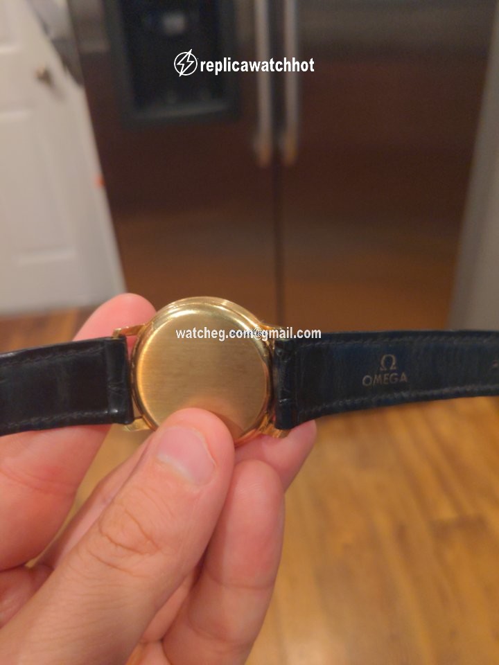 Omega Mens watch Unisex Automatic Gold Steel 23287568 2
