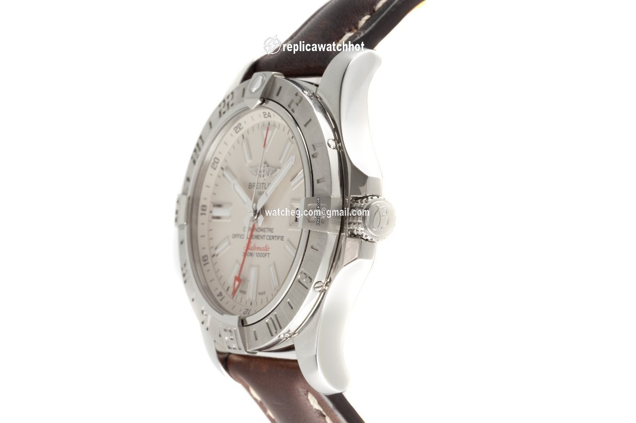 Breitling Avenger II GMT Mens watch Unisex Automatic Steel A3239011 G778 2