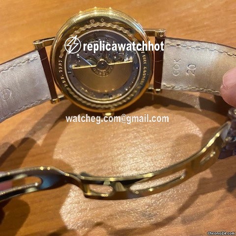 Breguet Classique Mens watch Unisex Automatic Yellow gold 7137BA 11 9V6 2