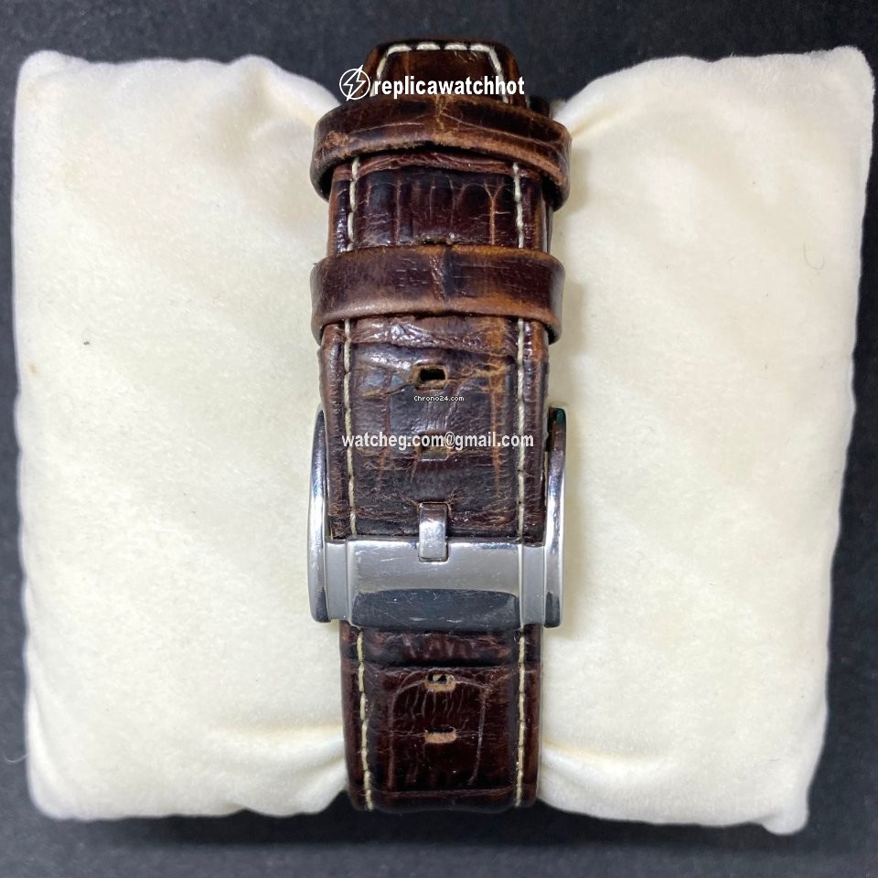 Tissot V8 Mens watch Unisex Quartz Steel T106.417.16.262.00 2