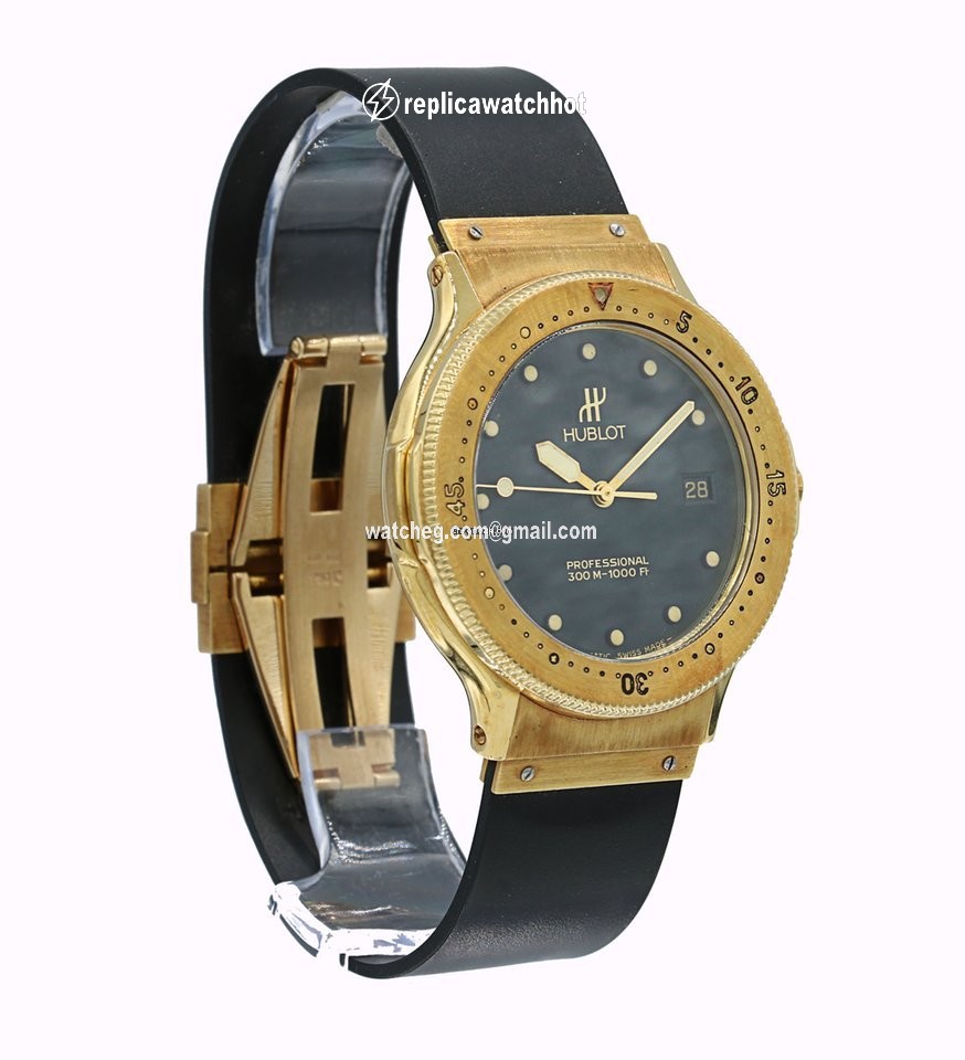 Hublot Mens watch Unisex Automatic Yellow gold 1553.3 2