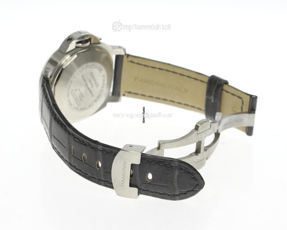 Panerai Luminor GMT Automatic Mens watch Unisex Automatic Steel PAM00159 2