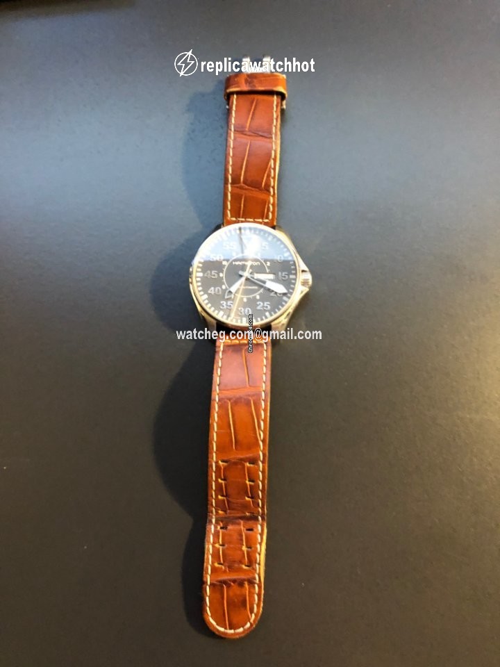Hamilton Khaki Pilot Mens watch Unisex Automatic Steel H64715885 2