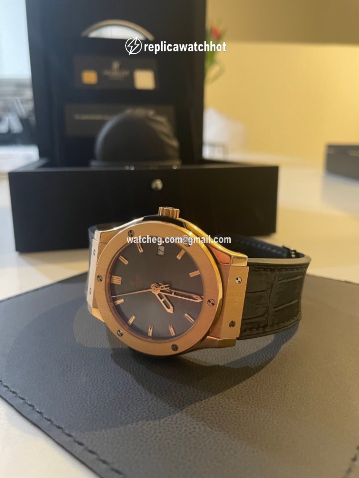 Hublot Classic Fusion Mens watch Unisex Automatic Rose gold 511.PX.7080.LR 2