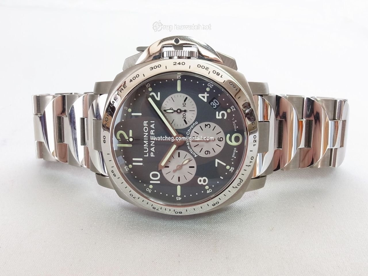 Panerai Luminor Chrono Mens watch Unisex Automatic Titanium PAM00122 2
