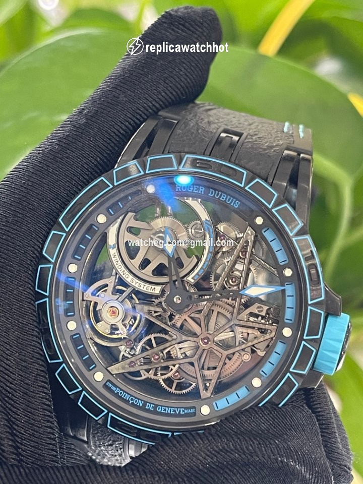 Roger Dubuis Excalibur Mens watch Unisex Automatic Titanium RDDBEX0746 2