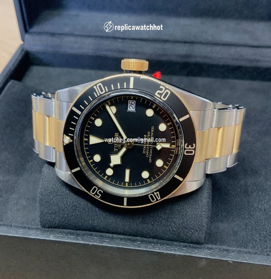 Tudor Black Bay S&G Mens watch Unisex Automatic Gold Steel 79733N 2