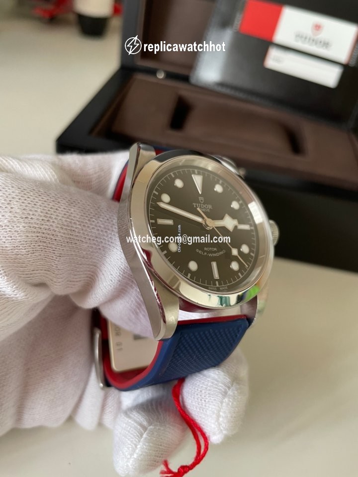 Tudor Black Bay 41 Mens watch Unisex Automatic Steel M79540-0007 2