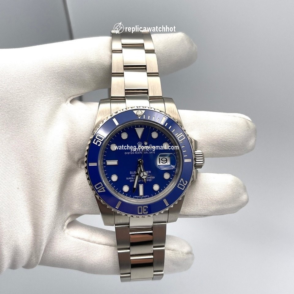 Rolex Submariner Date Mens watch Unisex White gold Automatic 116619LB 2