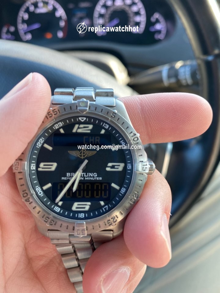 Breitling Aerospace Mens watch Unisex Quartz Titanium E65362 2
