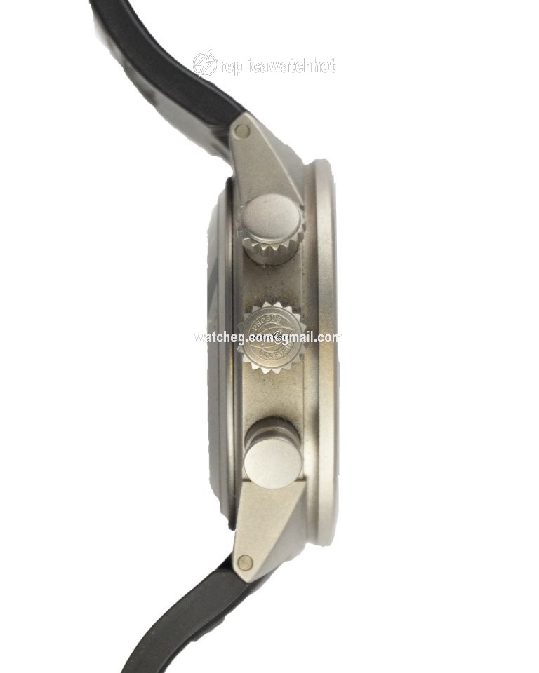 IWC Aquatimer Chronograph Mens watch Unisex Automatic Titanium IW371918 2