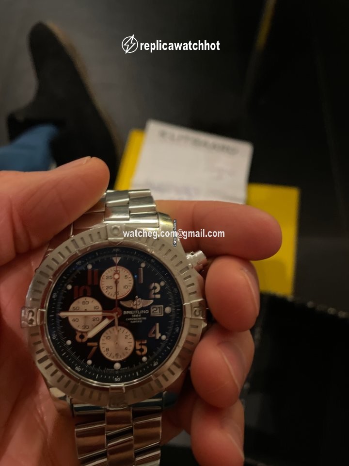 Breitling Super Avenger II Mens watch Unisex Automatic Steel A1337111 C871-168A 2