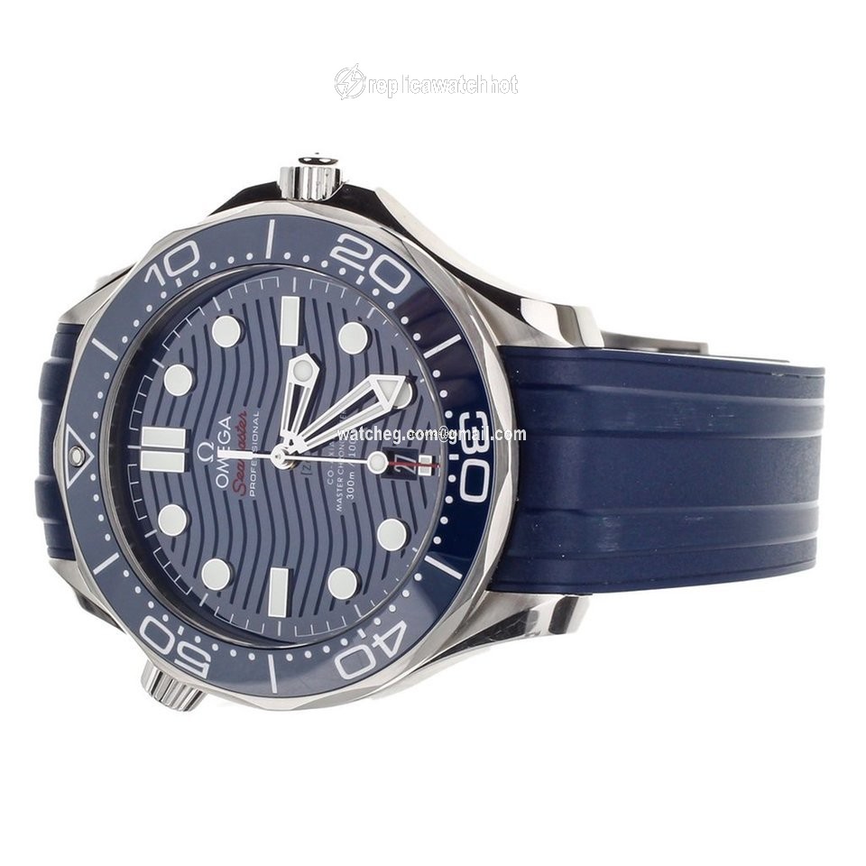 Omega Seamaster Diver 300 M Mens watch Unisex Automatic Steel 21032422003001 2