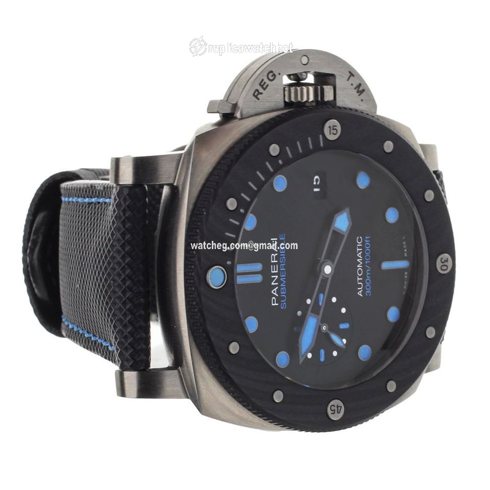 Panerai Luminor Submersible Mens watch Unisex Automatic Steel PAM799 2