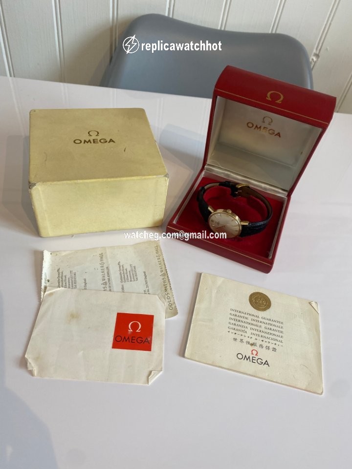 Omega Mens watch Unisex Automatic Yellow gold BL1615002 2