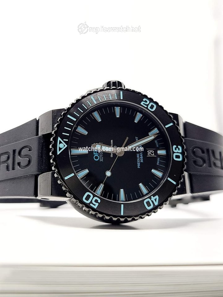 Oris Aquis Date Mens watch Unisex Automatic Steel 01 733 7653 4725-07 4 26 34BEB 2