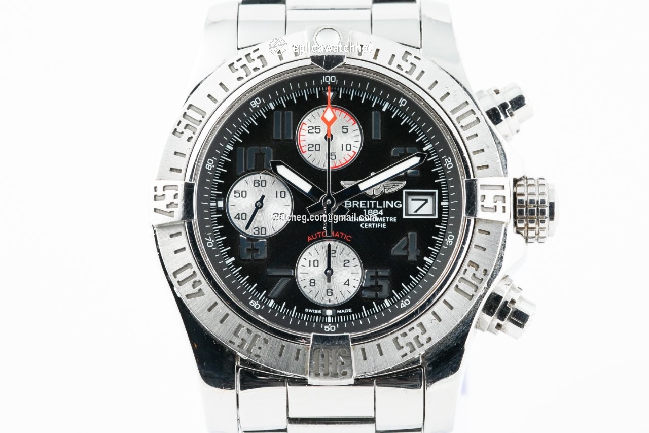 Breitling Avenger II Mens watch Unisex Automatic Steel A1338111 2