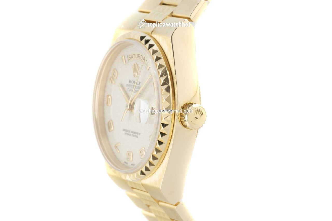 Rolex Day-Date Oysterquartz Mens watch Unisex Yellow gold Quartz 19028 2
