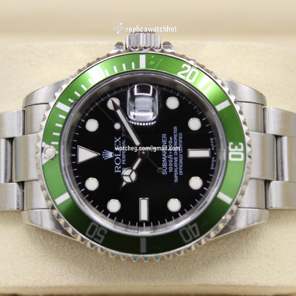 Rolex Submariner Date Steel Automatic 16610 LV 2