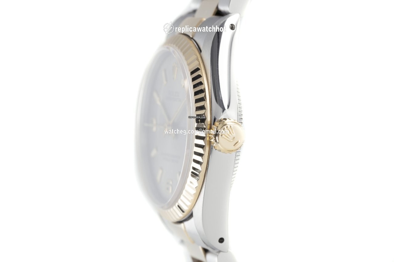 Rolex Oyster Perpetual 31 Womens watch Gold Steel Automatic 67513 2