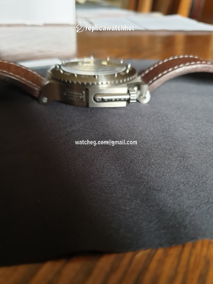 U-Boat U-42 Mens watch Unisex Automatic Titanium 8095 2