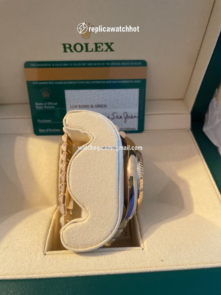 Rolex Day-Date 40 Mens watch Unisex Yellow gold Automatic 228238 sdmip 2