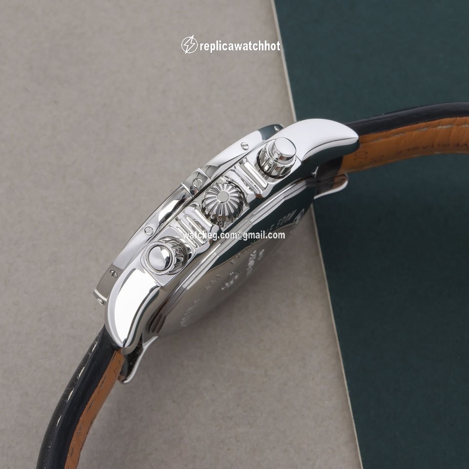 Breitling Chronomat 44 Mens watch Unisex Automatic Steel 44 2