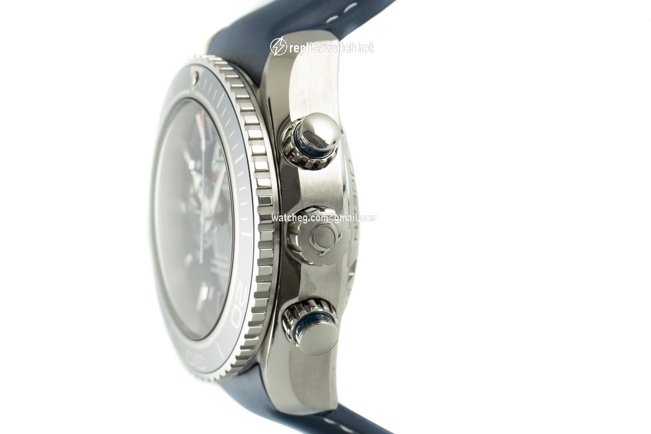 Omega Seamaster Planet Ocean Chronograph Mens watch Unisex Automatic Titanium 232.92.46.51.03.001 2