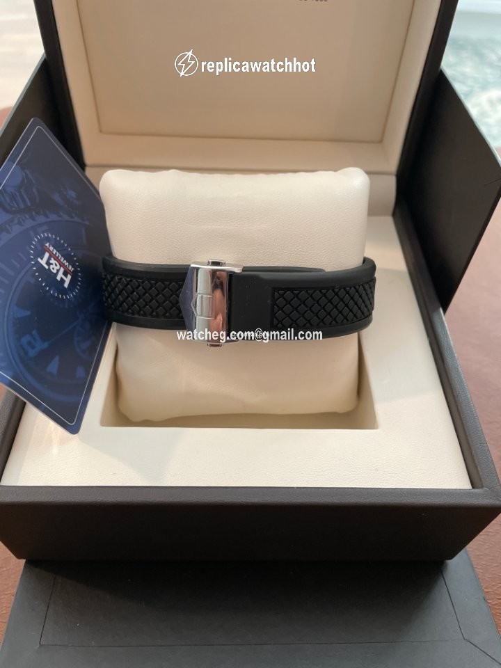 TAG Heuer Monaco Calibre 12 Mens watch Unisex Automatic CAW2114 2