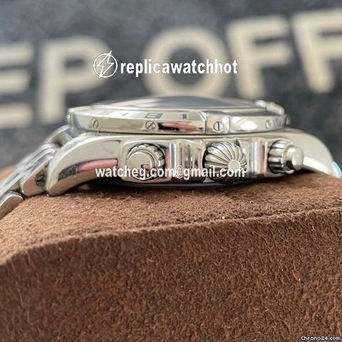 Breitling Chronomat 44 GMT Mens watch Unisex Automatic Steel AB042011 BB56 2