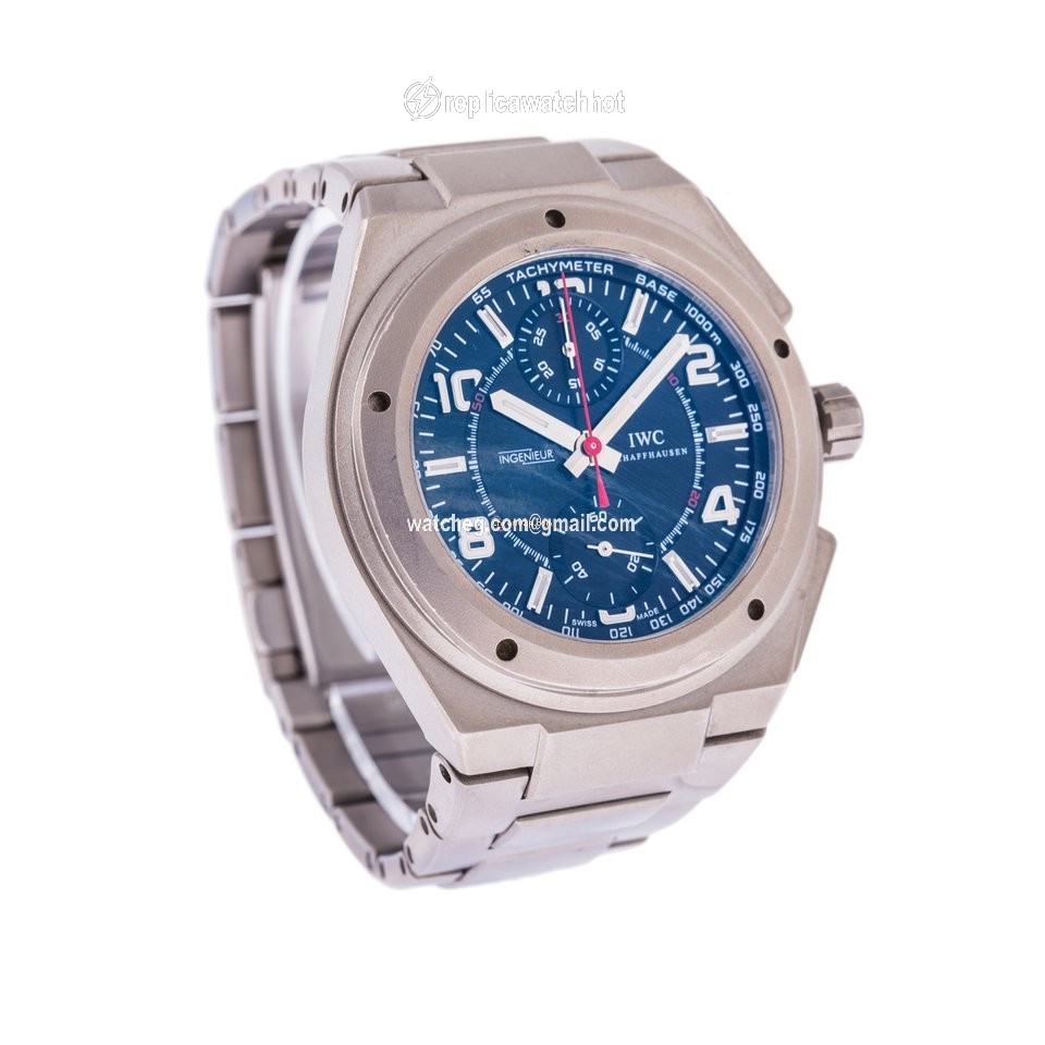 IWC Ingenieur AMG Mens watch Unisex Automatic Titanium IW3725 2