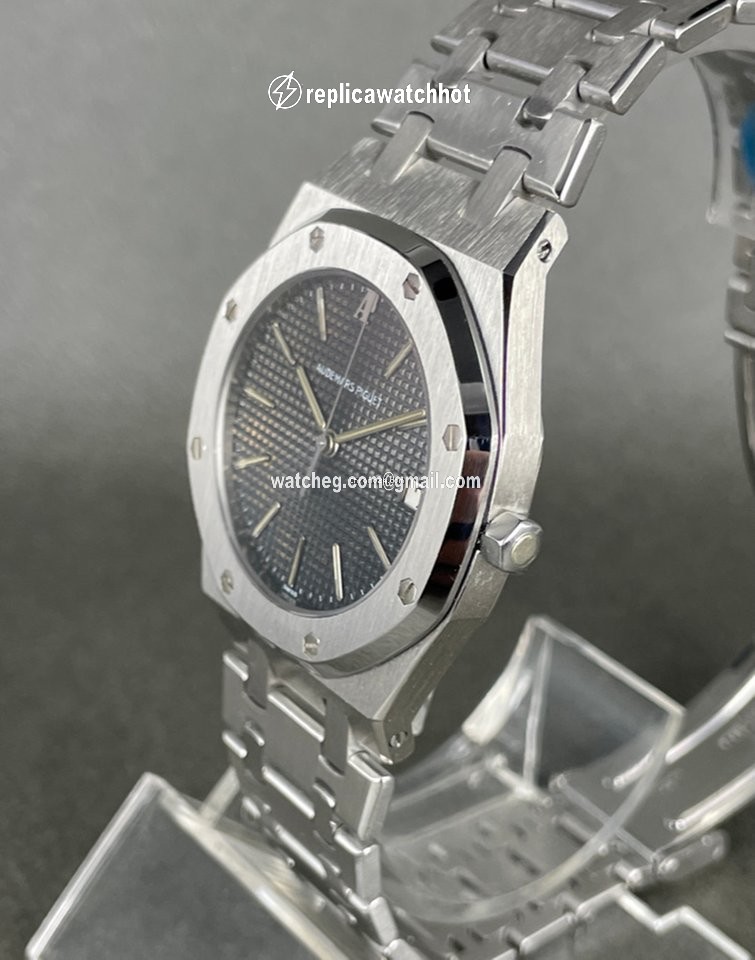 Audemars Piguet Royal Oak Mens watch Unisex Quartz Steel 6023ST 2