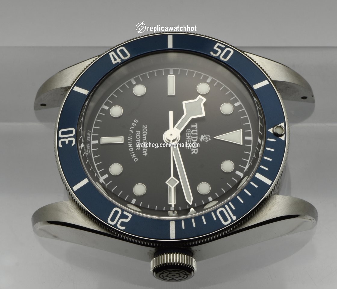 Tudor Black Bay Mens watch Unisex Automatic Steel 79220B 2