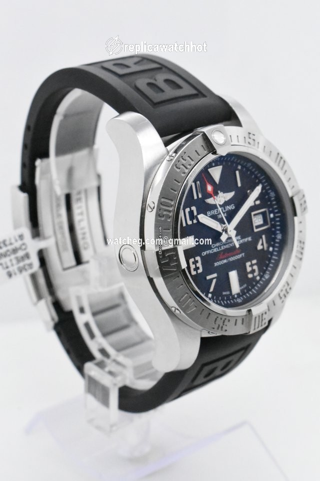 Breitling Avenger II Seawolf Mens watch Unisex Automatic Steel A1733110 BC30 109W A20BASA.1 2