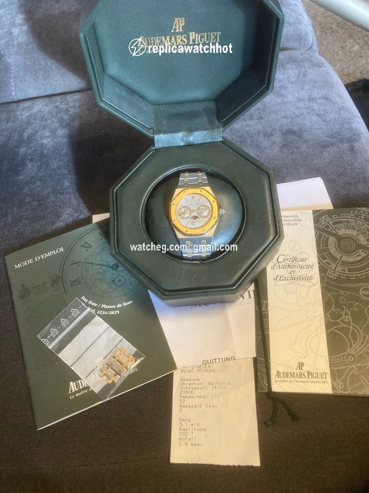 Audemars Piguet Royal Oak Day-Date Mens watch Unisex Automatic 25594SA.OO.0789SA.01 2
