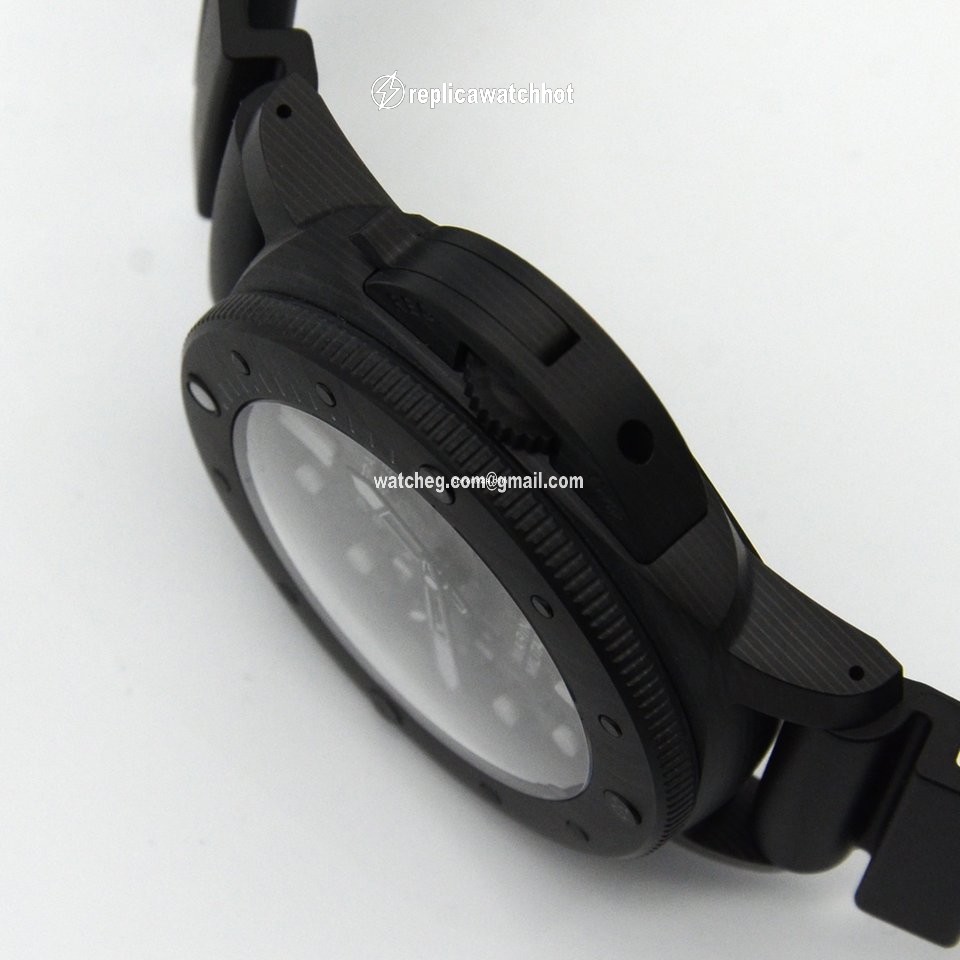 Panerai Luminor Submersible Mens watch Unisex Automatic Carbon PAM 00979 2
