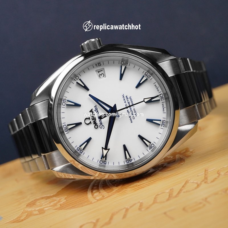 Omega Seamaster Aqua Terra Mens watch Unisex Titanium 231.90.39.21.04.001 2