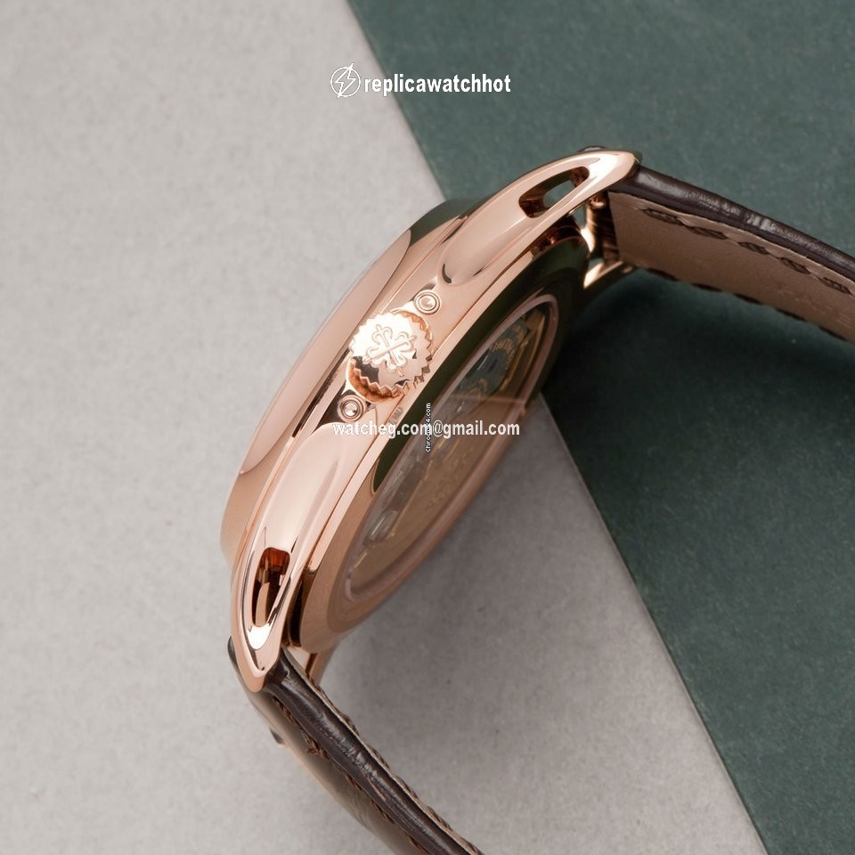 Patek Philippe Annual Calendar Mens watch Unisex Automatic Rose gold 5205R 2