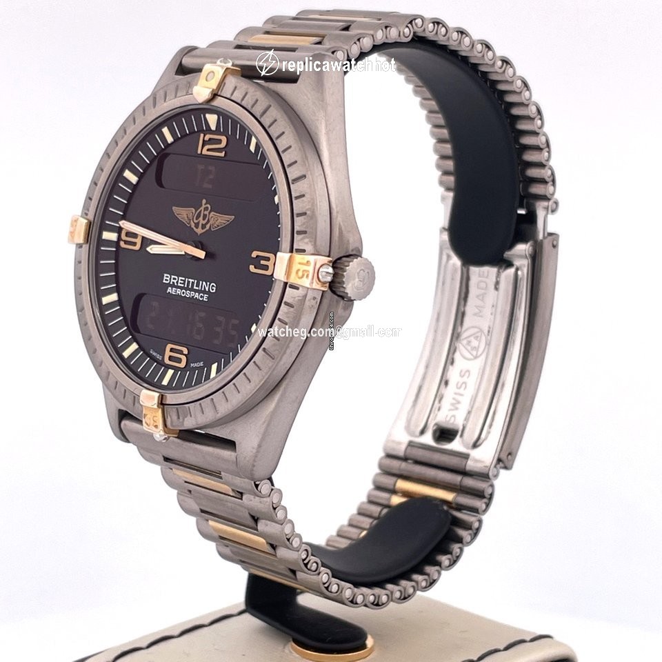Breitling Titanium E56059 2