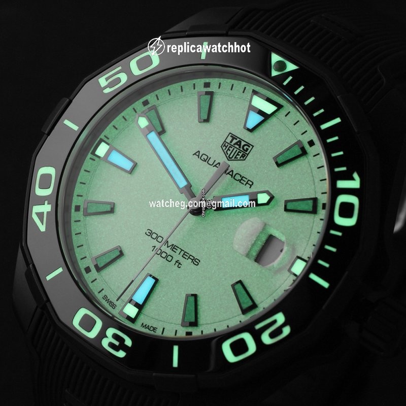 TAG Heuer Aquaracer Mens watch Unisex Titanium WAY108A 2