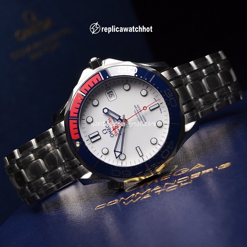 Omega Seamaster Diver 300 M Mens watch Unisex Automatic 212.32.41.20.04.001 2