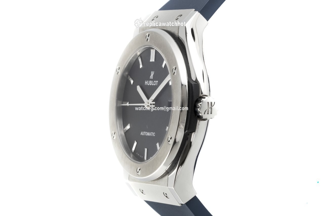 Hublot Classic Fusion 45, 42, 38, 33 mm Mens watch Unisex Automatic Titanium 511.NX.1171.RX 2