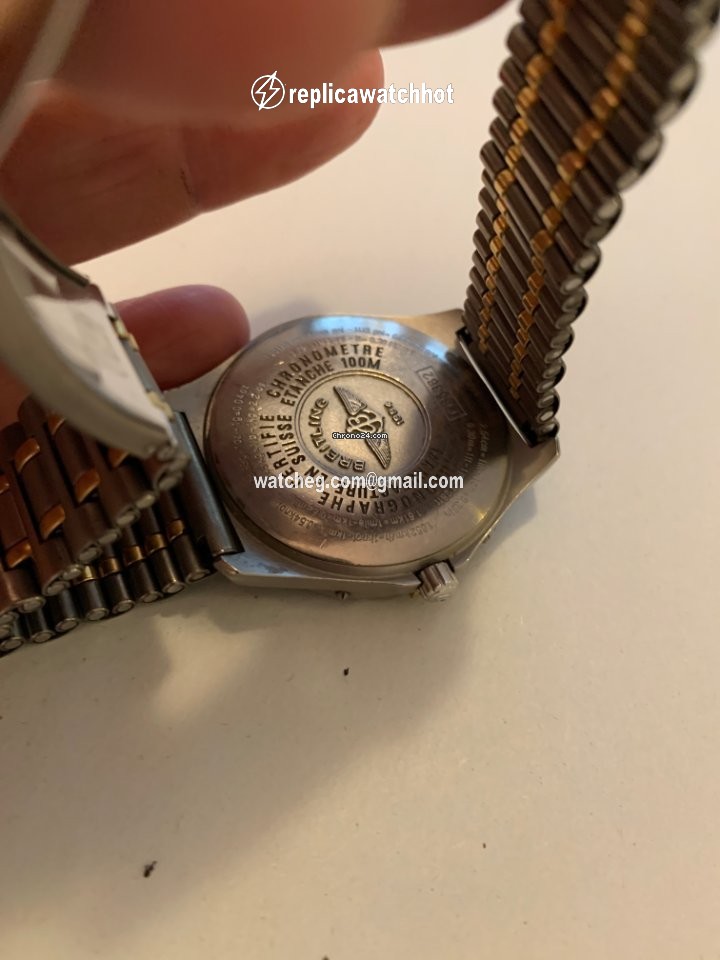 Breitling Aerospace Mens watch Unisex Quartz Titanium F75362 2