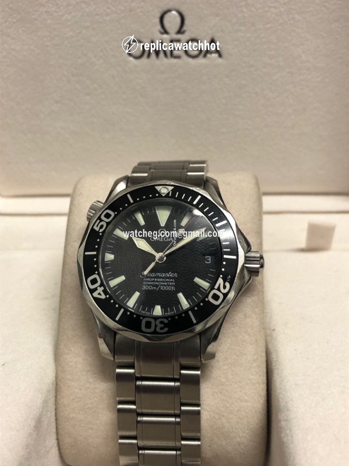 Omega Seamaster Mens watch Unisex Automatic Steel 168.1641 2